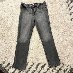 Levi’s 724 High Rise Straight Jeans